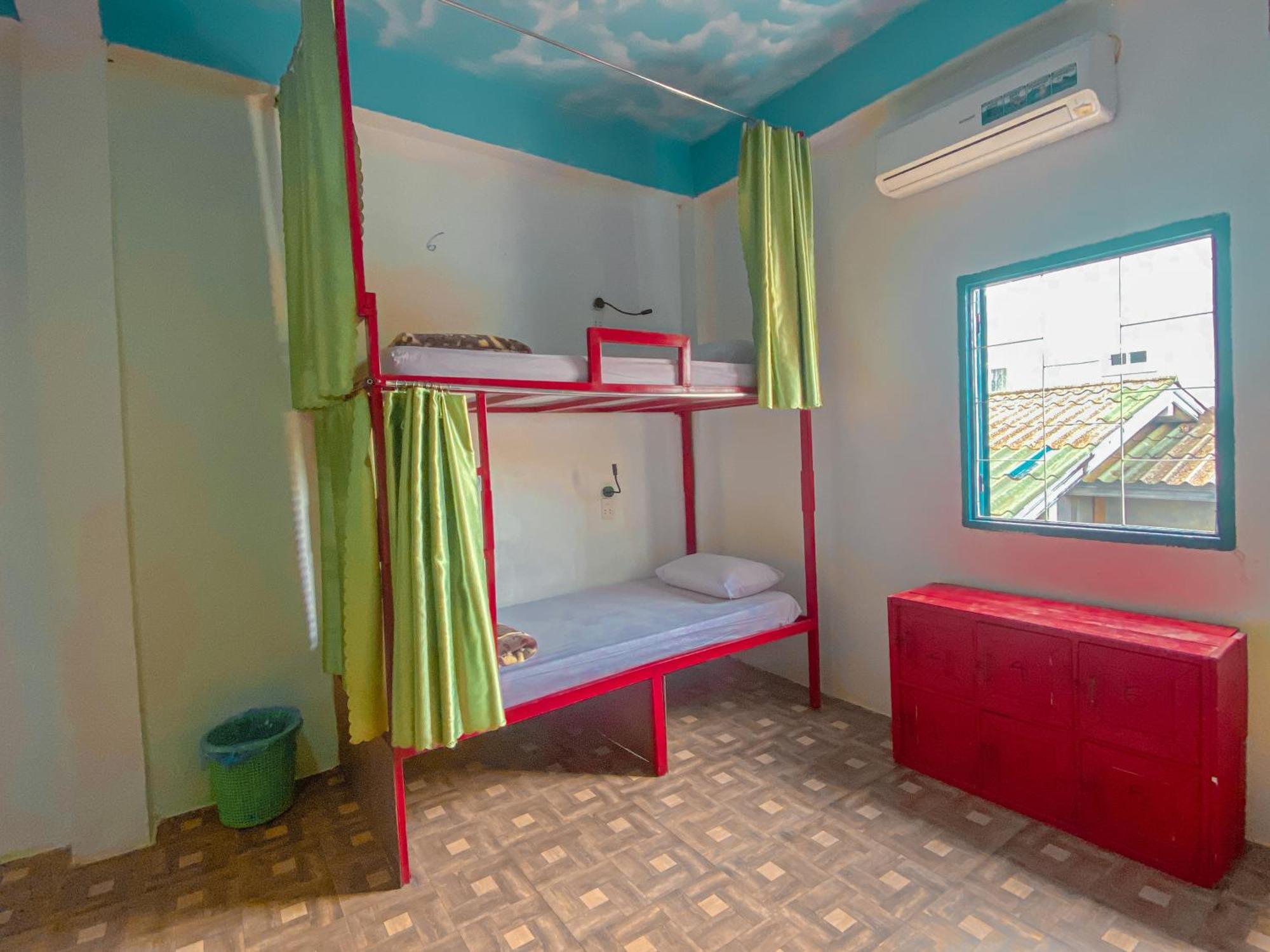 Vang Vieng Ruby Backpackers Hostel Экстерьер фото