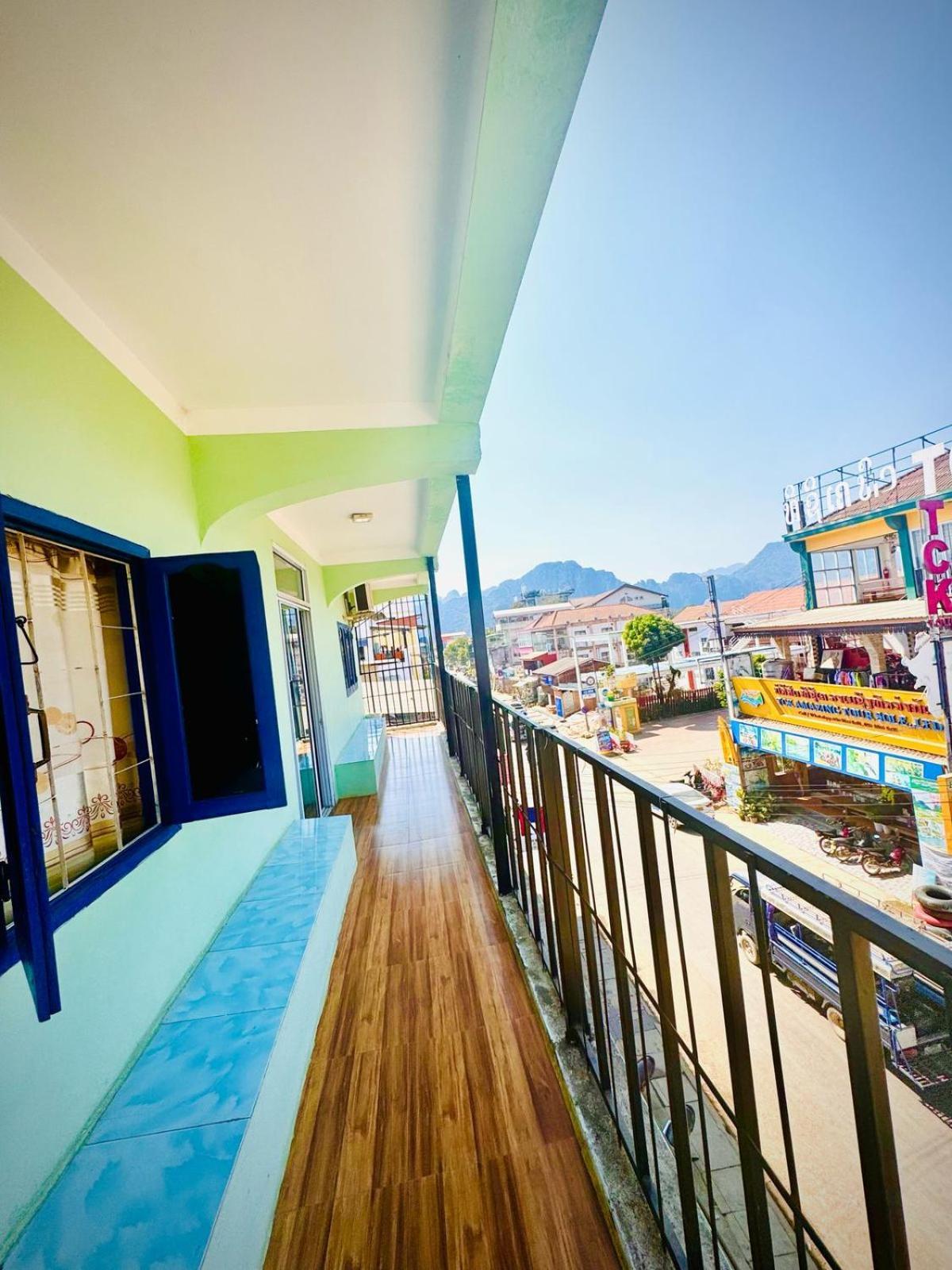 Vang Vieng Ruby Backpackers Hostel Экстерьер фото